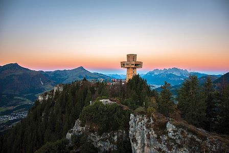 Jakobskreuz Morgenstimmung nachbearb. © Petra Astner