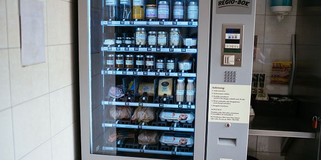 Kitzbueheler Alpen levenswegen Barbara Zass levensmiddelenautomaat