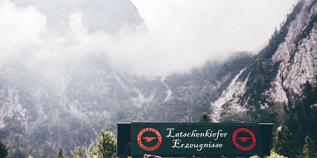 Latschenbrennerei Hofmann im Kaiserbachtal in Kirchdorf in Tirol